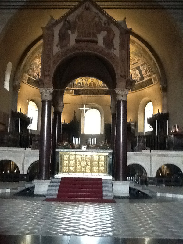 altare2.JPG